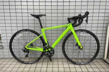 <span class="title">2023 cannondale 『CAAD13 Disc 105』Acid Limeの入荷です。</span>