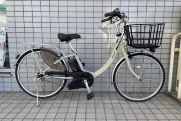 小さめサイズの24インチ　軽い電動自転車vivi『ビビ・SL』マットコットンベージュ