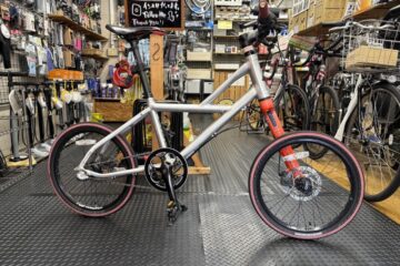 cannondale [HOOLIGAN] エキセントリックBBのクリーニング